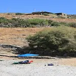 Luxurious Beachfront Haven In Kea Apartmán *