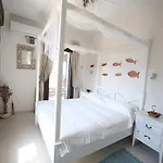 Luxurious Beachfront Haven In Kea Apartmán Korissia (Kea)