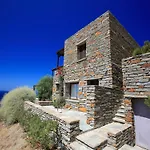 Luxurious Beachfront Haven In Kea *