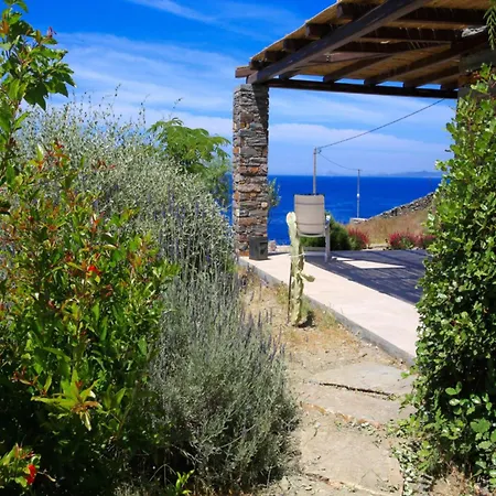 Luxurious Beachfront Haven In Kea Apartmán Korissia (Kea)