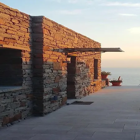 Luxurious Beachfront Haven In Kea Korissia (Kea)