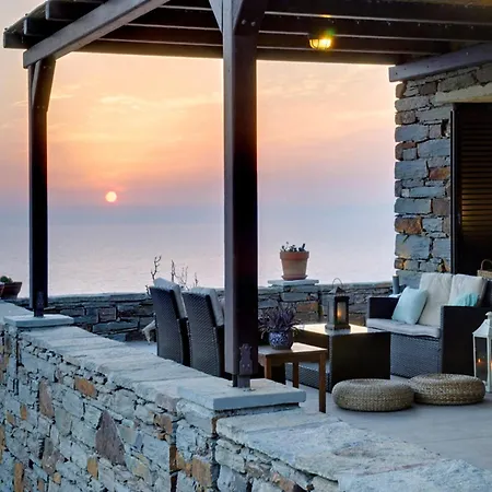 Luxurious Beachfront Haven In Kea Korissia (Kea)