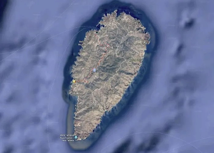 Luxurious Beachfront Haven In Kea דירה *