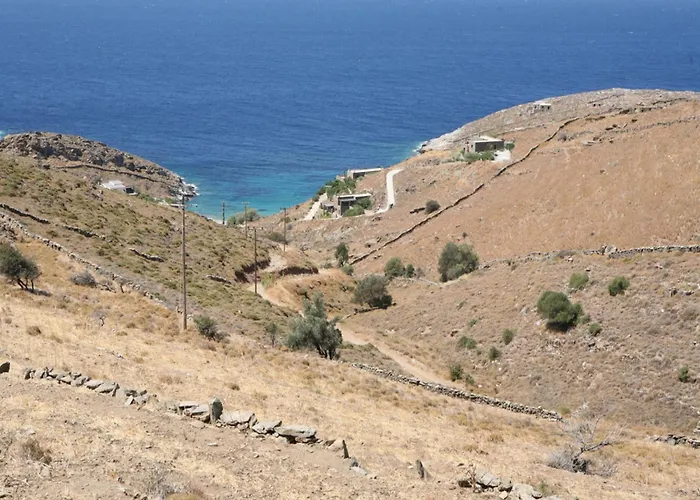 Luxurious Beachfront Haven In Kea Korissia (Kea)