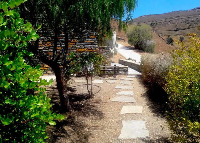 Luxurious Beachfront Haven In Kea *