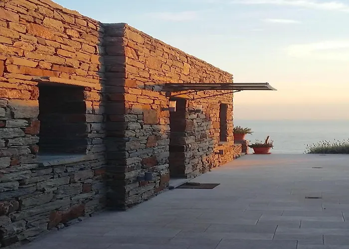 Luxurious Beachfront Haven In Kea Korissia (Kea)