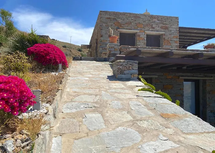 Luxurious Beachfront Haven In Kea דירה Korissia (Kea)