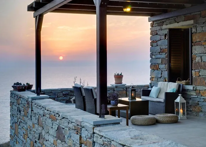 Luxurious Beachfront Haven In Kea Korissia (Kea)